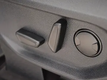 Raptor Grey Sport | PDC + Kamera | Navi | LED