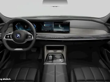 750e xDrive PANO ACC 360°KAM RFK NAVI LED DAB