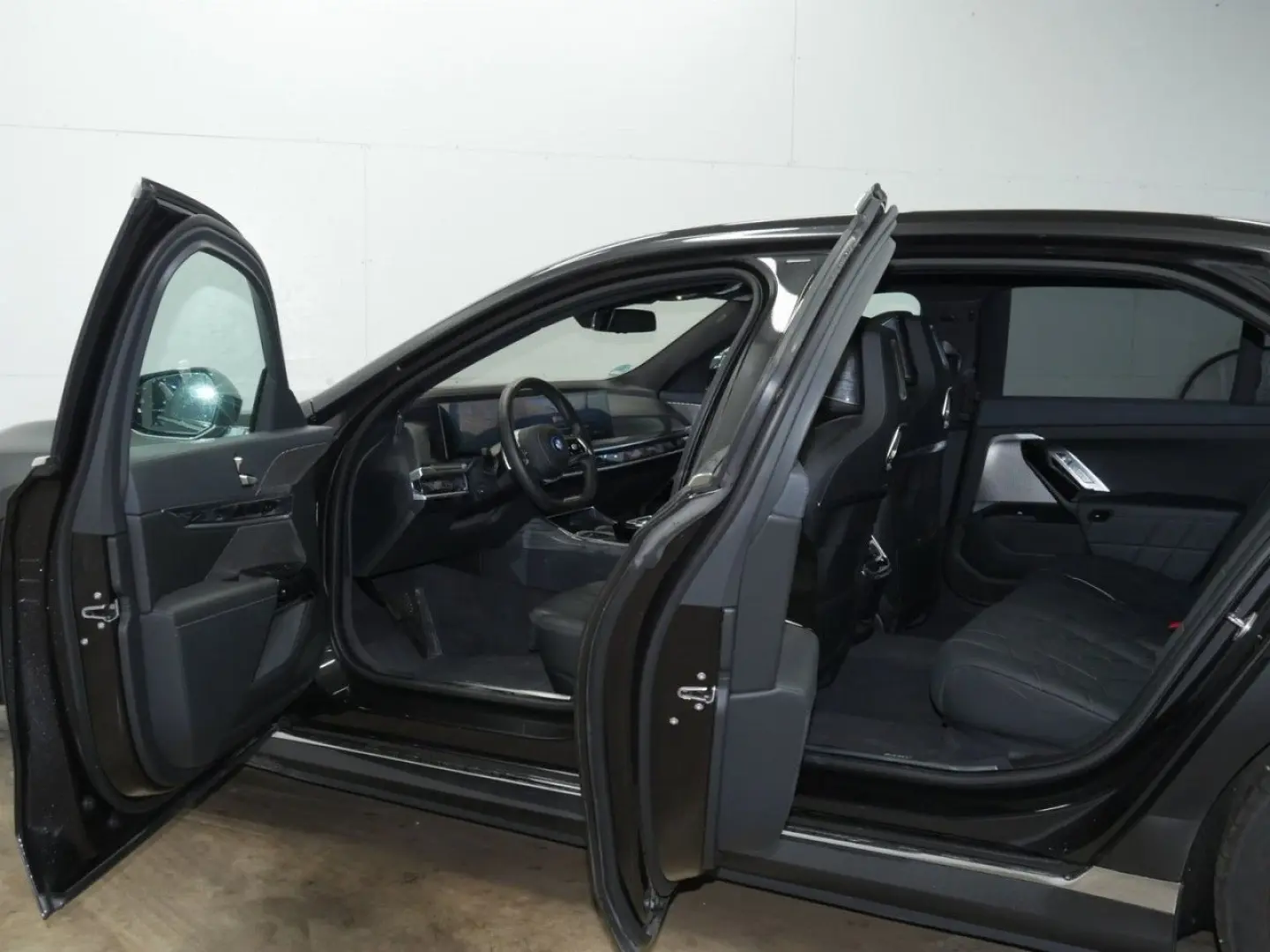 750e xDr Executive,Multisi,IconicG,20