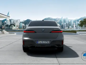 750e xDrive M Sport Pro 21