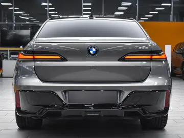 750e xDrive M Sport Plug-in Hybrid Sportautomati