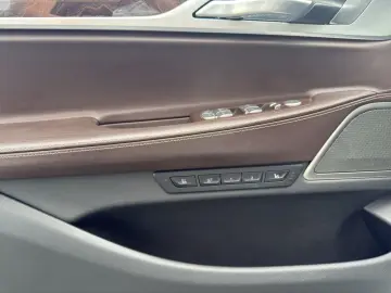 750Li xDrive*Laser*SkyLounge*360Kamera*Massage*