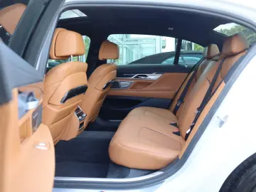 750Li xDrive/360*/HUD/HK/4xSHZ/SBL/LHZ/ACC/R20