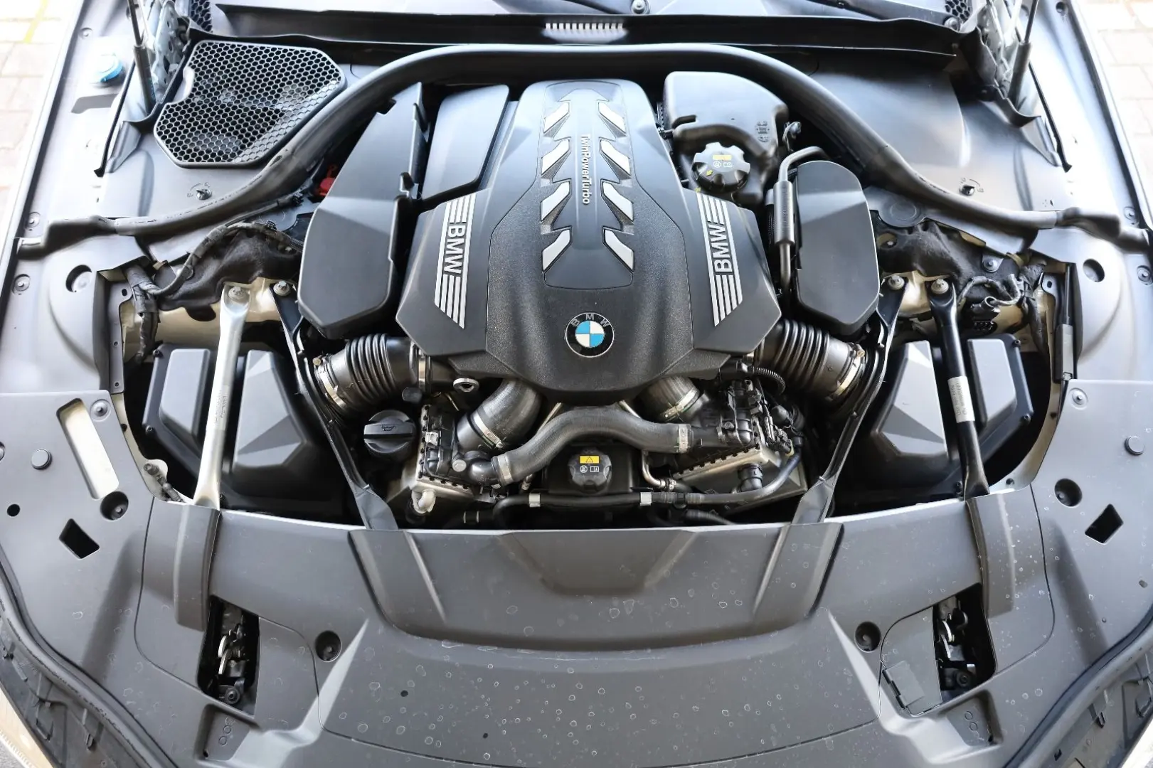 750Li xDrive/360*/HUD/HK/4xSHZ/SBL/LHZ/ACC/R20