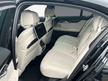 745e