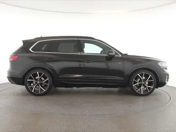 Touareg 3.0 TDI 4M R-Line Leder Pano DCC 22