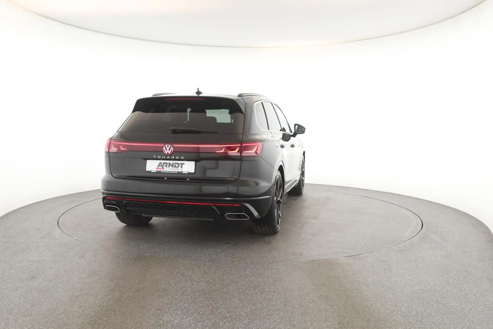 Touareg 3.0 TDI 4M R-Line Leder Pano DCC 22