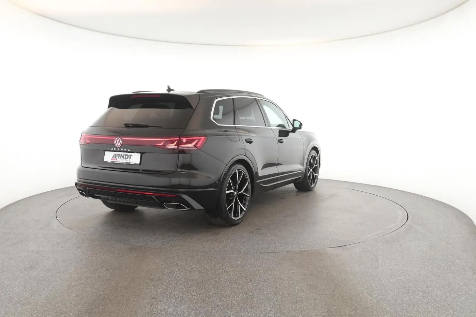 Touareg 3.0 TDI 4M R-Line Leder Pano DCC 22