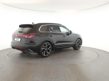 Touareg 3.0 TDI 4M R-Line Leder Pano DCC 22
