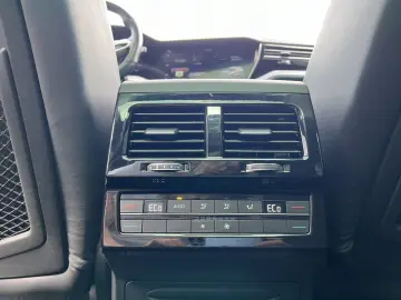 Touareg R 3.0 V6 eHybrid 4MOTION DSG*MATRIX*LEDE