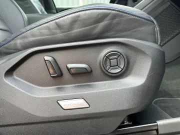 Touareg R 3.0 V6 eHybrid 4MOTION DSG*MATRIX*LEDE