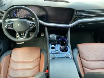 Touareg 3.0 TSI 4Motion R-Line*Stdhzg*AHK*ACC*