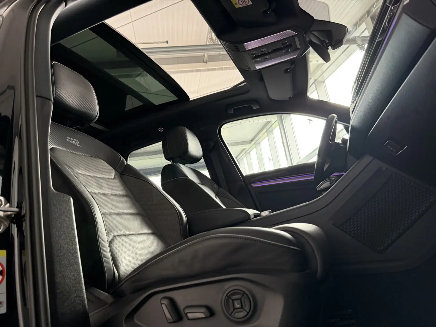 Touareg R-Line 4Motion PANO|LUFT|STHZ| AHK| 360°