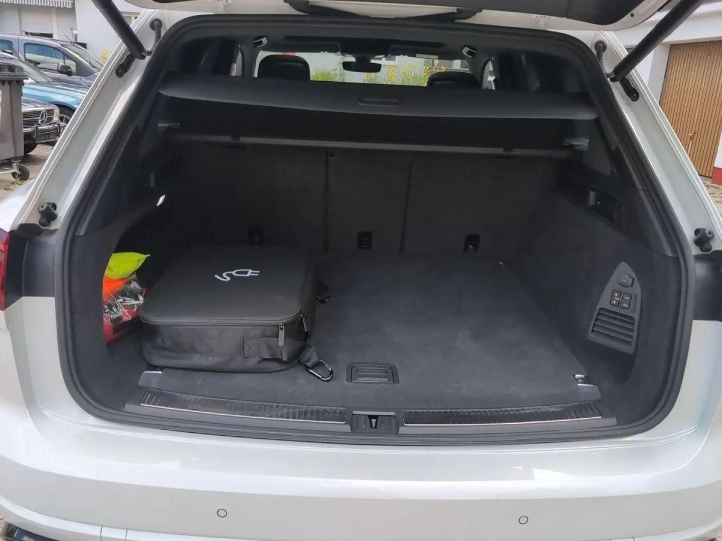 Touareg R 4Motion eHybrid~TopZustand~Matrix~Pano