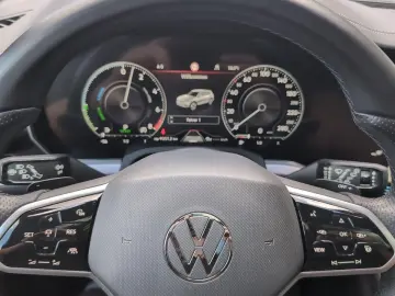 Touareg R 4Motion eHybrid~TopZustand~Matrix~Pano
