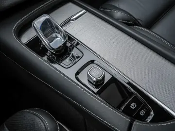 XC90 B5 AWD Ultimate Bright 22