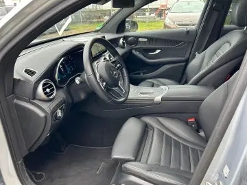 GLC 300 de 4M NAVI AHK SHD 360 LED KEYLESS