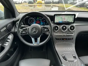 GLC 300 de 4M NAVI AHK SHD 360 LED KEYLESS