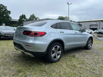 GLC 300 de 4M NAVI AHK SHD 360 LED KEYLESS