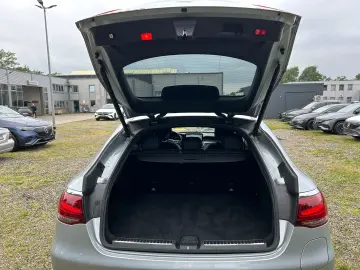 GLC 300 de 4M NAVI AHK SHD 360 LED KEYLESS