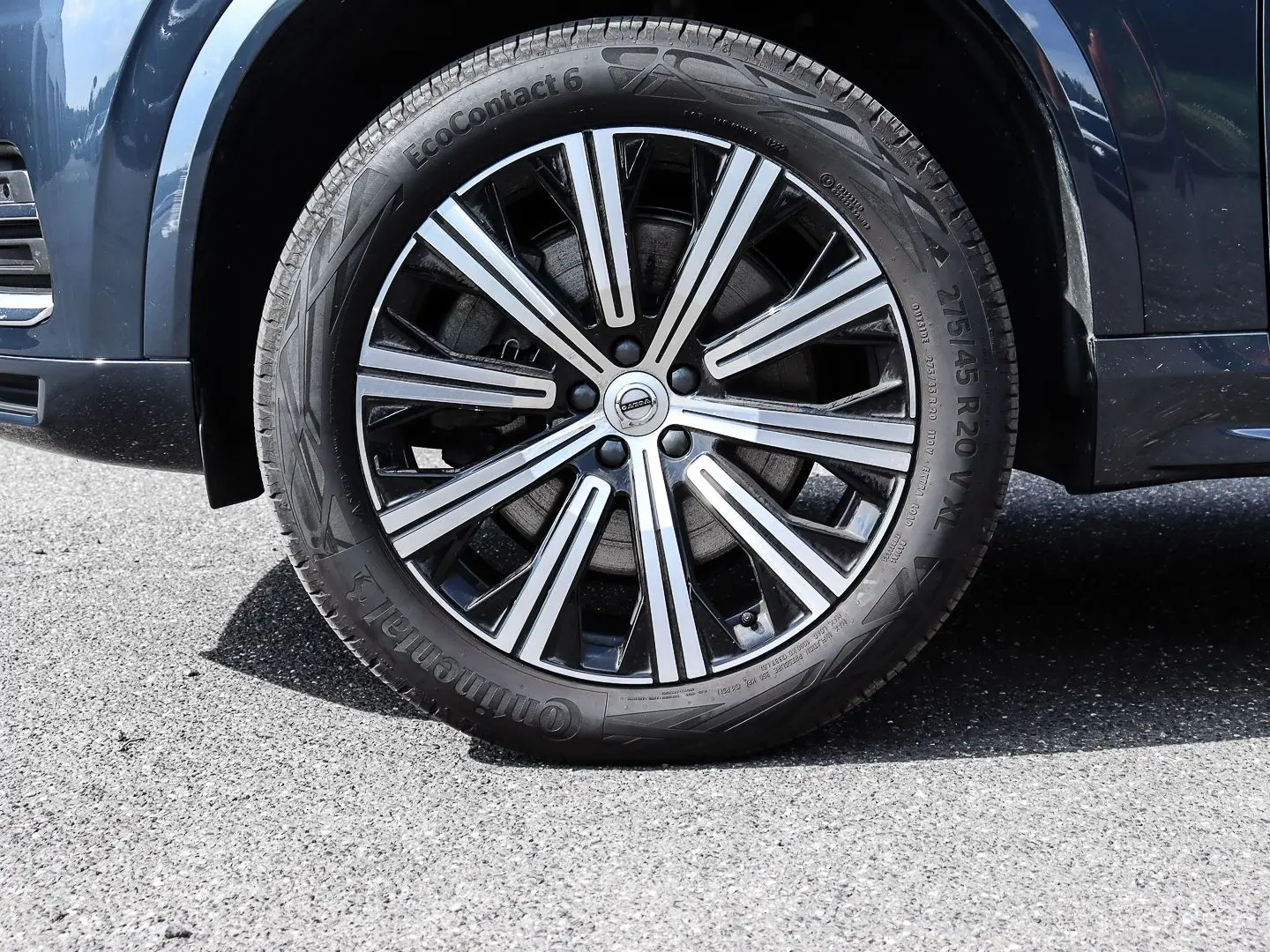 XC90 Plus Bright Recharge Plug-In Hybrid AWD T8 