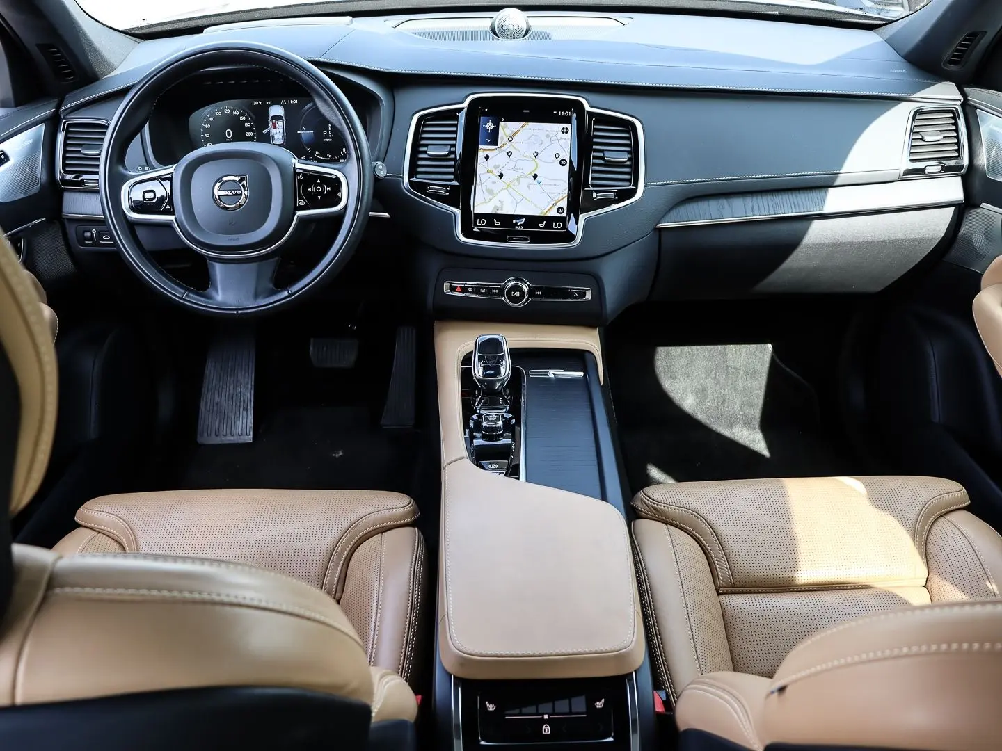 XC90 Plus Bright Recharge Plug-In Hybrid AWD T8 