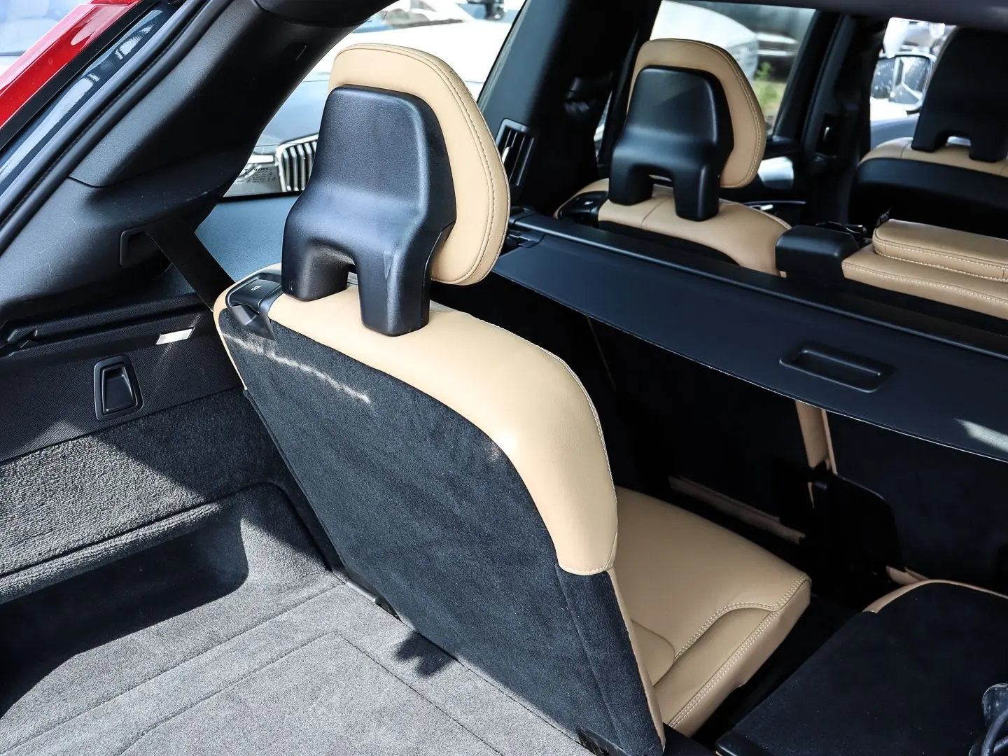XC90 Plus Bright Recharge Plug-In Hybrid AWD T8 