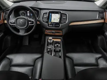 XC90 Plus Bright Recharge Plug-In Hybrid AWD T8 