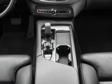 XC90 Momentum Pro AWD B5 Diesel EU6d Navi Digita