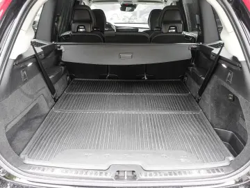 XC90 Momentum Pro AWD B5 Diesel EU6d Navi Digita