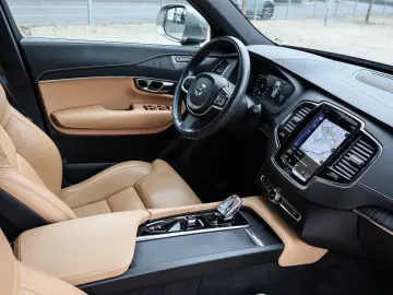 XC90 T8 AWD Inscription Edition Recharge Plug-In