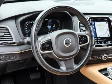 XC90 T8 AWD Inscription Edition Recharge Plug-In