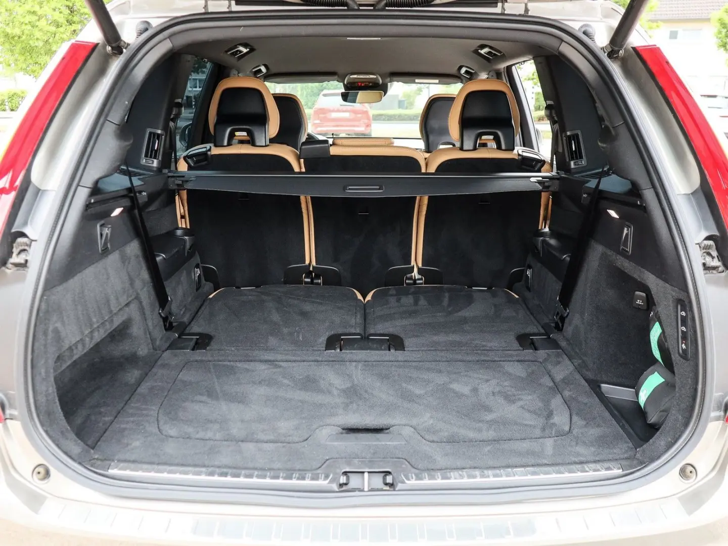 XC90 T8 AWD Inscription Edition Recharge Plug-In