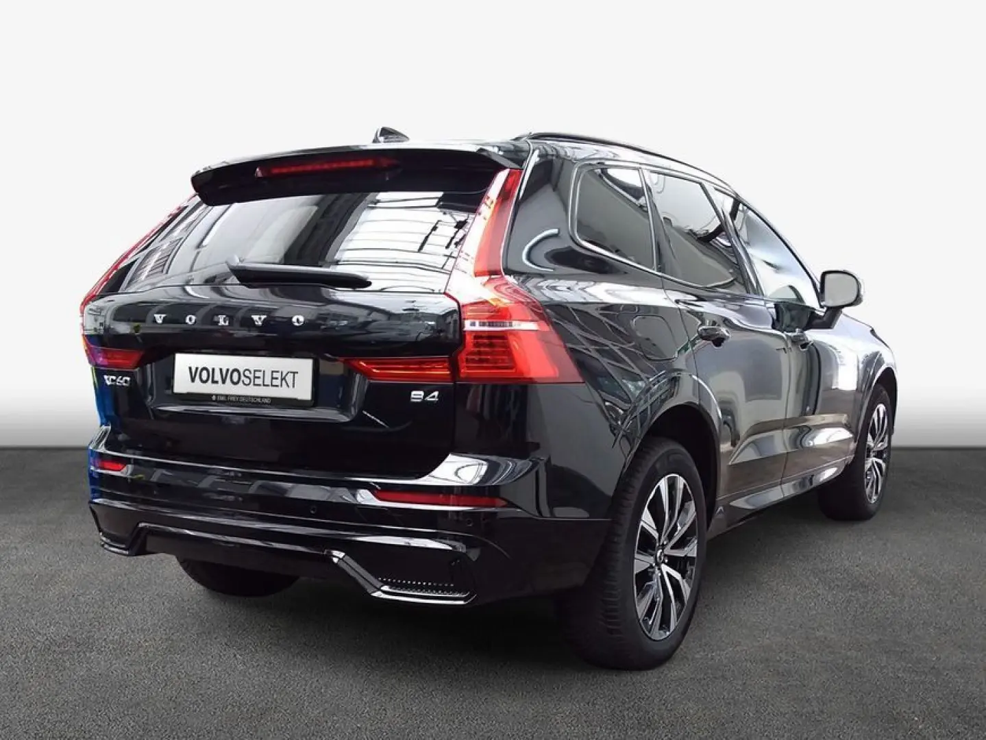 XC60 B4 D AWD Plus Dark