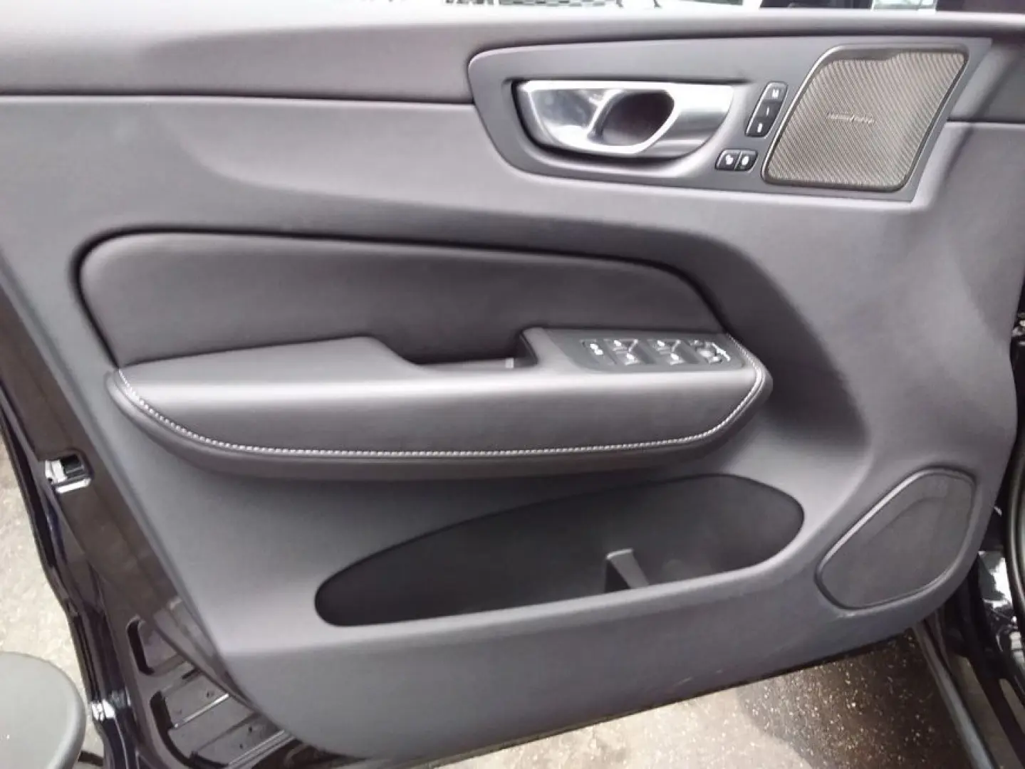 XC60 B4 D AWD Plus Dark