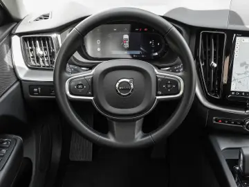 XC60 Momentum Pro 2WD B4 Diesel EU6d AHK Digital