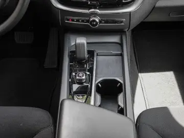 XC60 Momentum Pro 2WD B4 Diesel EU6d AHK Digital