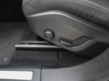 XC60 Momentum Pro 2WD B4 Diesel EU6d AHK Digital