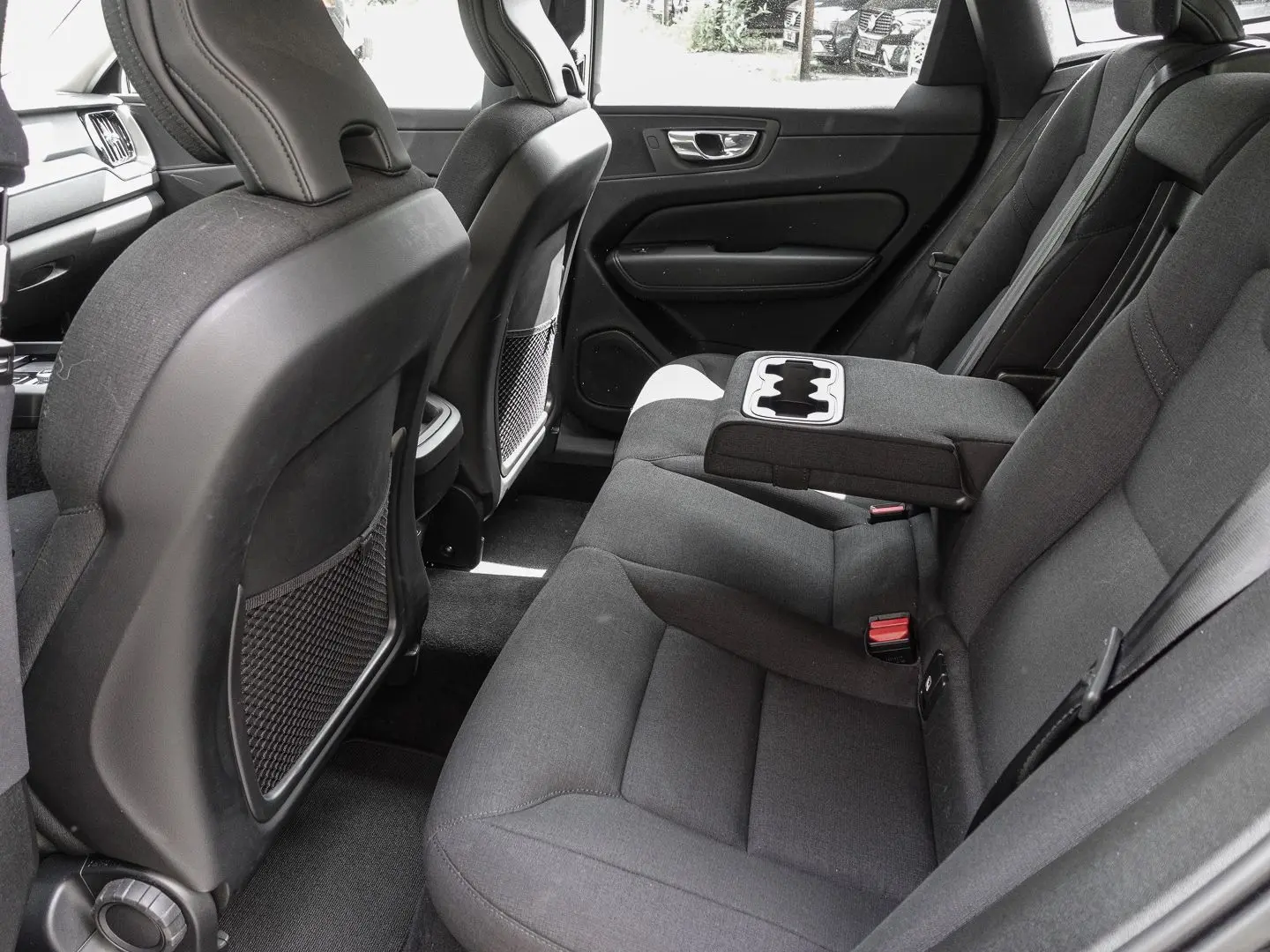 XC60 Momentum Pro 2WD B4 Diesel EU6d AHK Digital