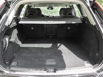 XC60 Momentum Pro 2WD B4 Diesel EU6d AHK Digital