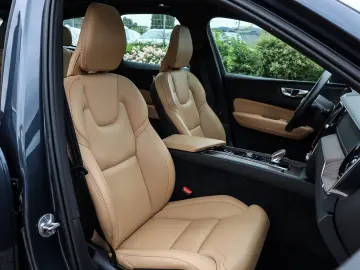 XC60 B4 Diesel AWD Inscription Aut. Navi*PDC*LED