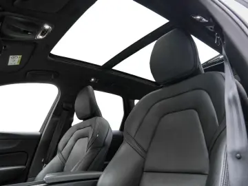 XC60 T8 Twin Engine AWD R-Design Kam HUD ACC