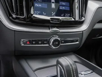 XC60 T8 Twin Engine AWD R-Design Kam HUD ACC