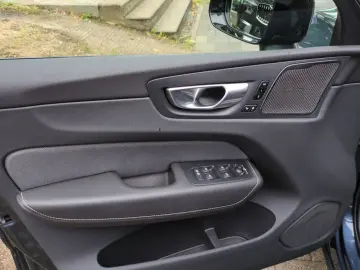 XC 60 Ultimate Dark AWD