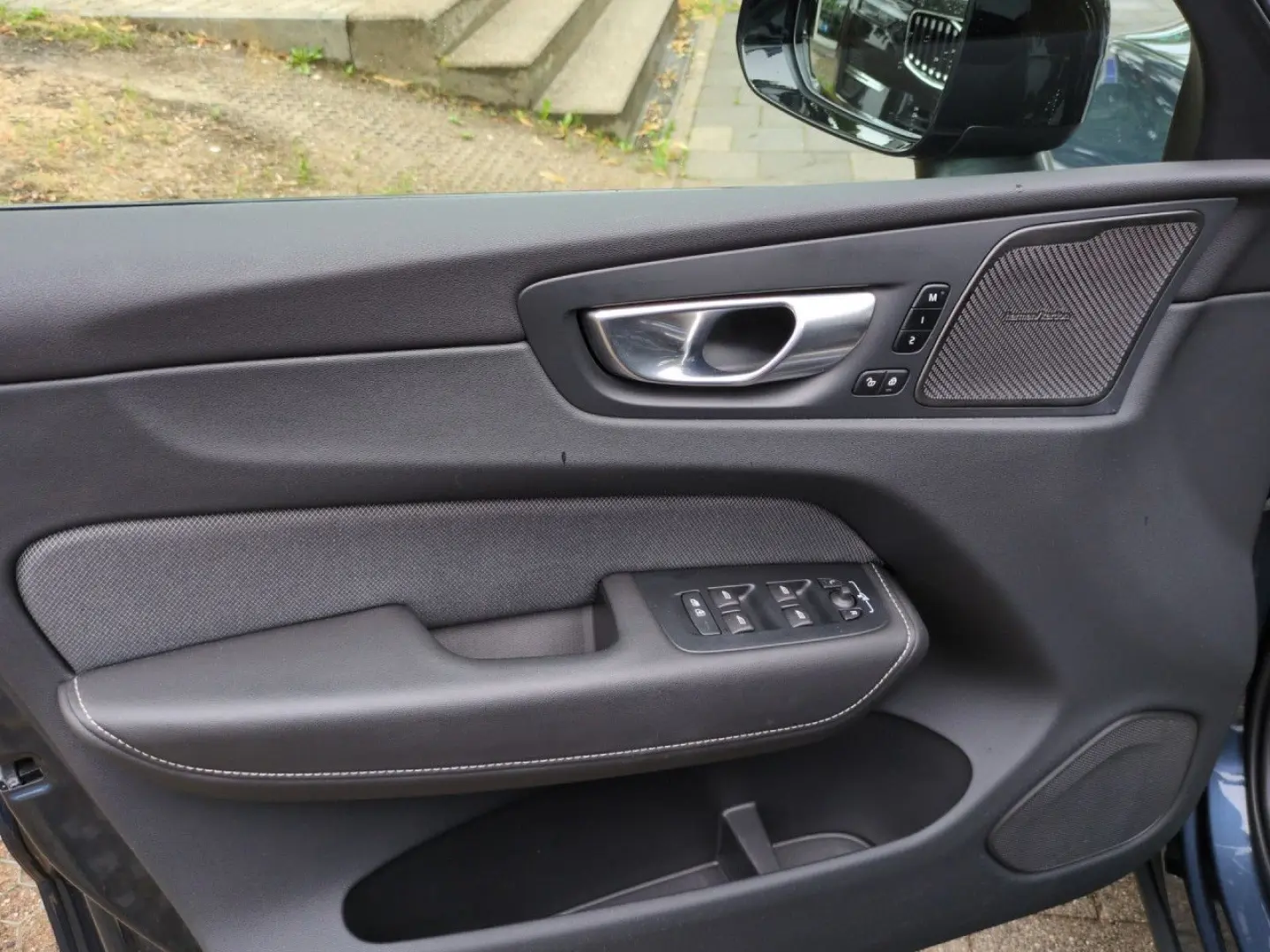 XC 60 Ultimate Dark AWD