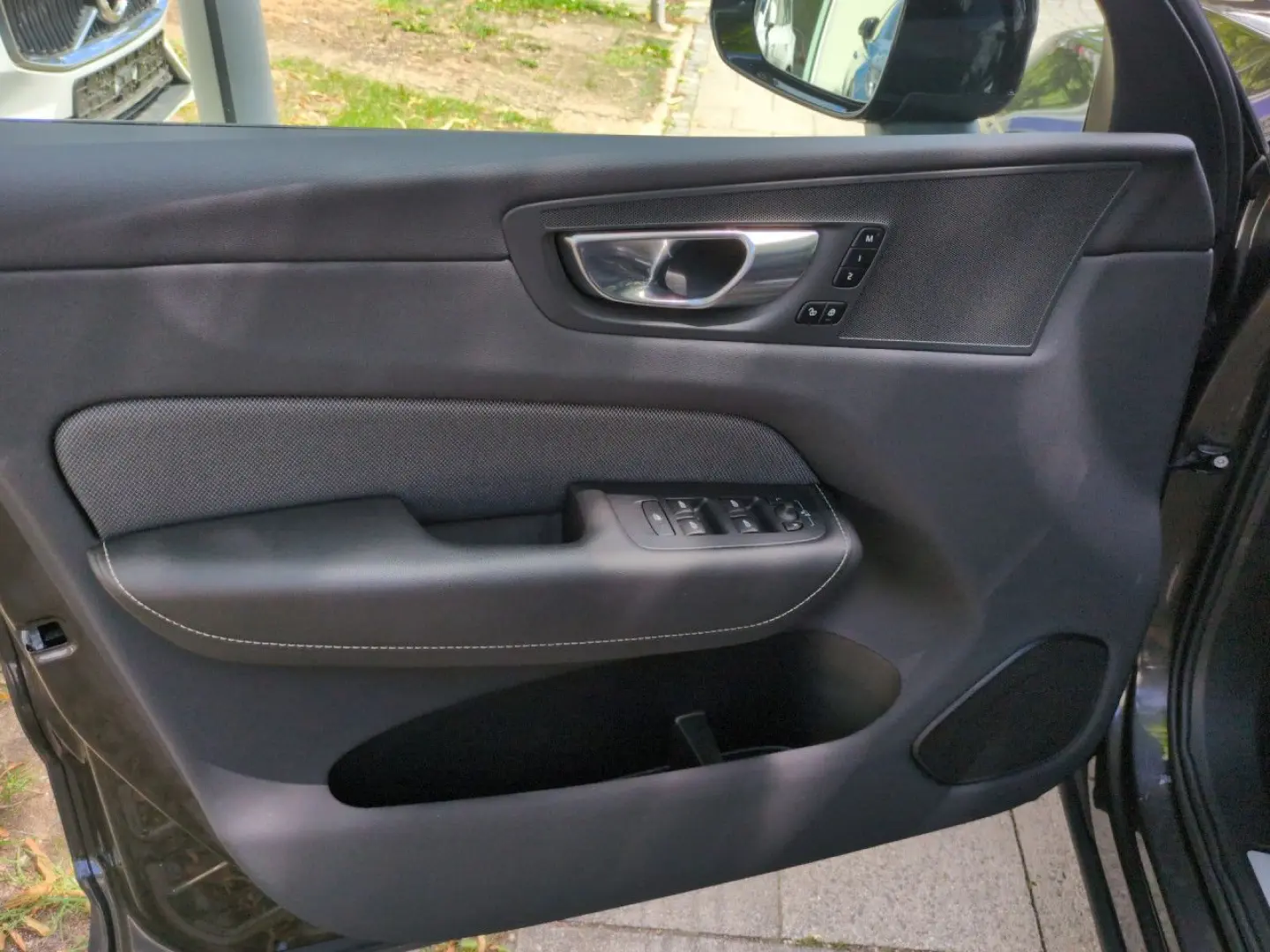 XC 60 R Design 2WD