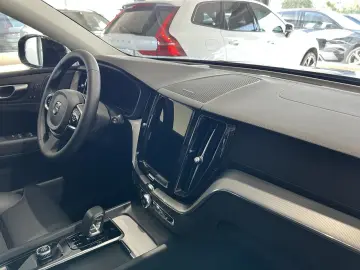 XC60 T8 Ultimate Dark Recharge AWD 21'' 360° HUD