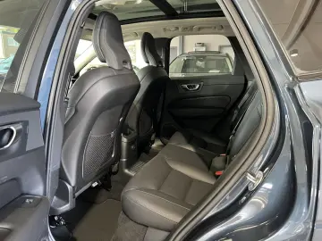 XC60 T8 Ultimate Dark Recharge AWD 21'' 360° HUD
