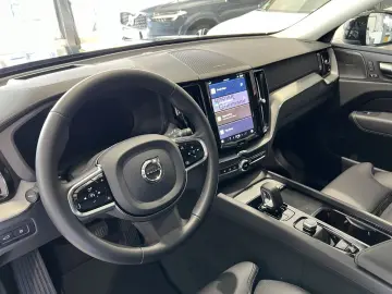 XC60 T8 Ultimate Dark Recharge AWD 21'' 360° HUD