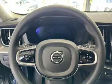 XC60 T8 Ultimate Dark Recharge AWD 21'' 360° HUD